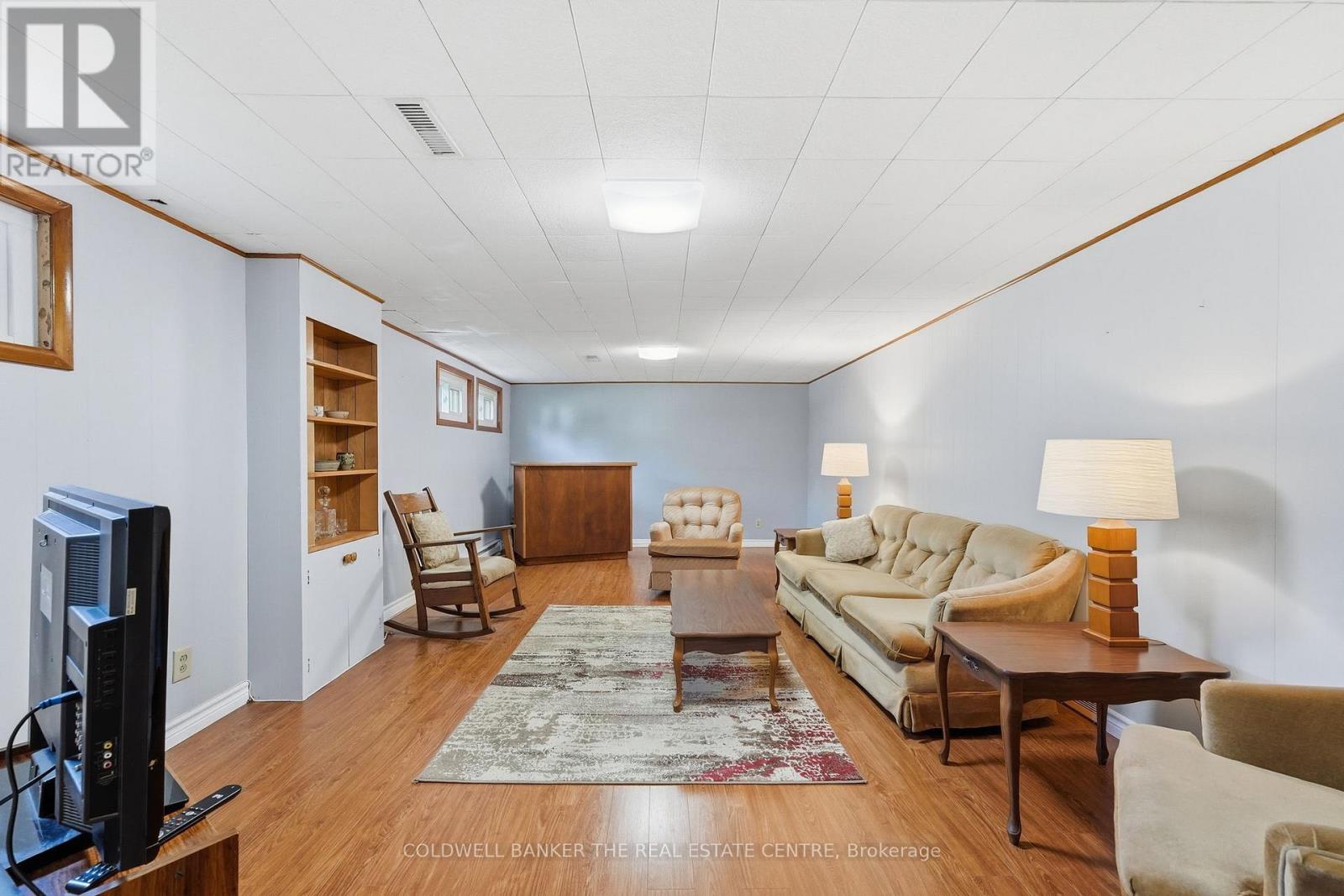 40 BENWAY DRIVE - 26