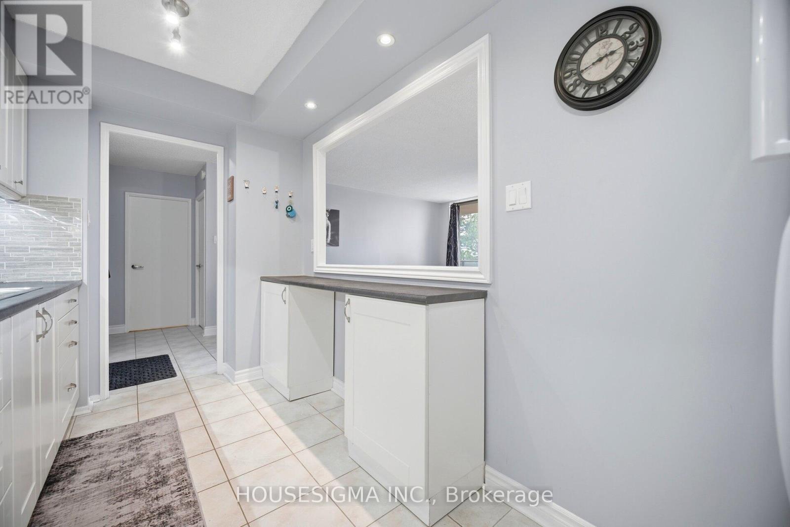 #408 2929 AQUITAINE AVENUE - 12
