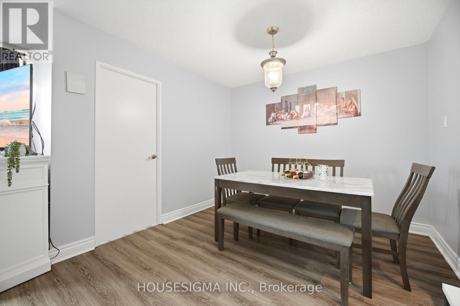 #408 2929 AQUITAINE AVENUE - 21