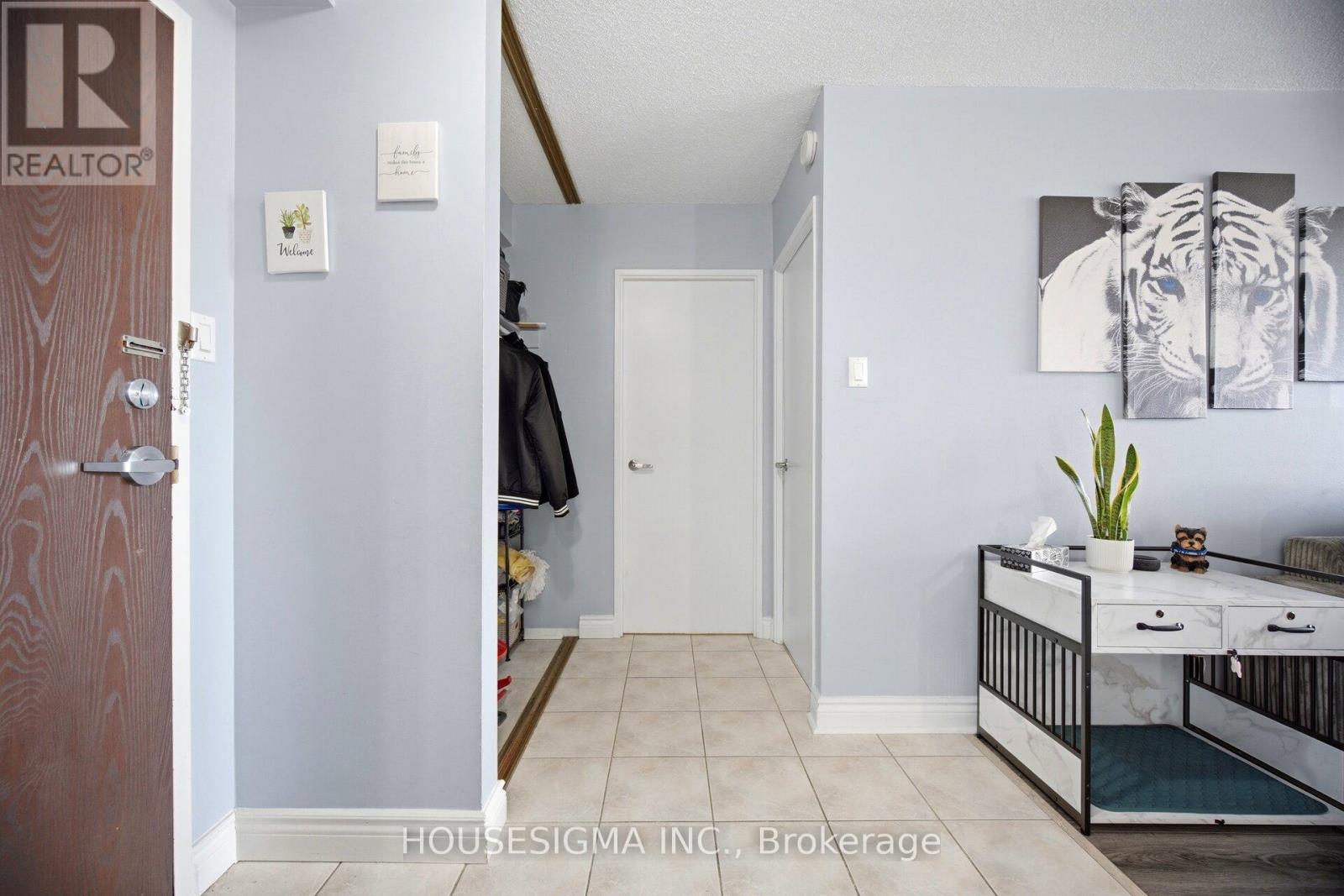 #408 2929 AQUITAINE AVENUE - 24