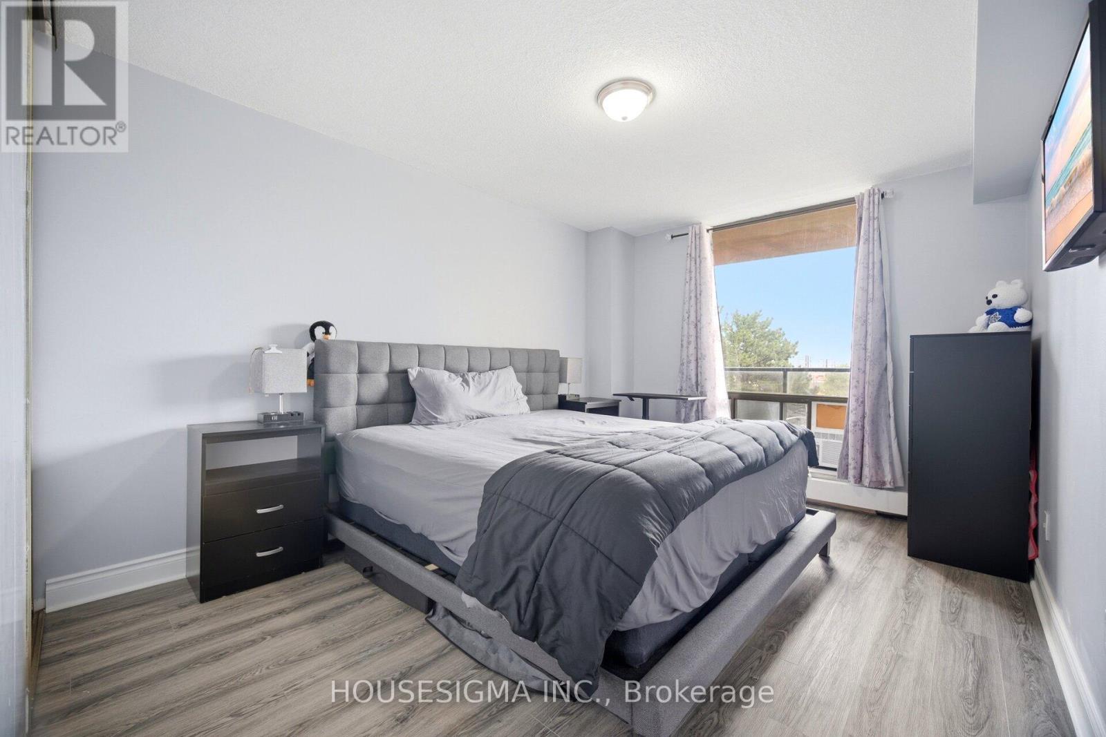 #408 2929 AQUITAINE AVENUE - 26