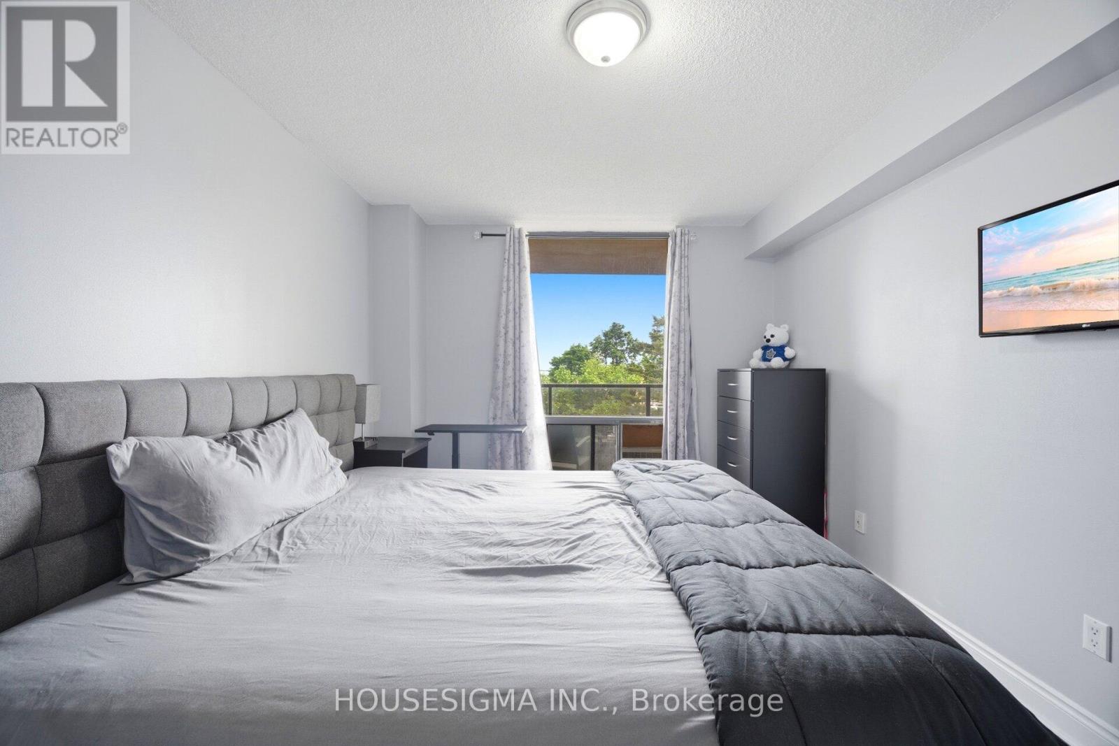#408 2929 AQUITAINE AVENUE - 27