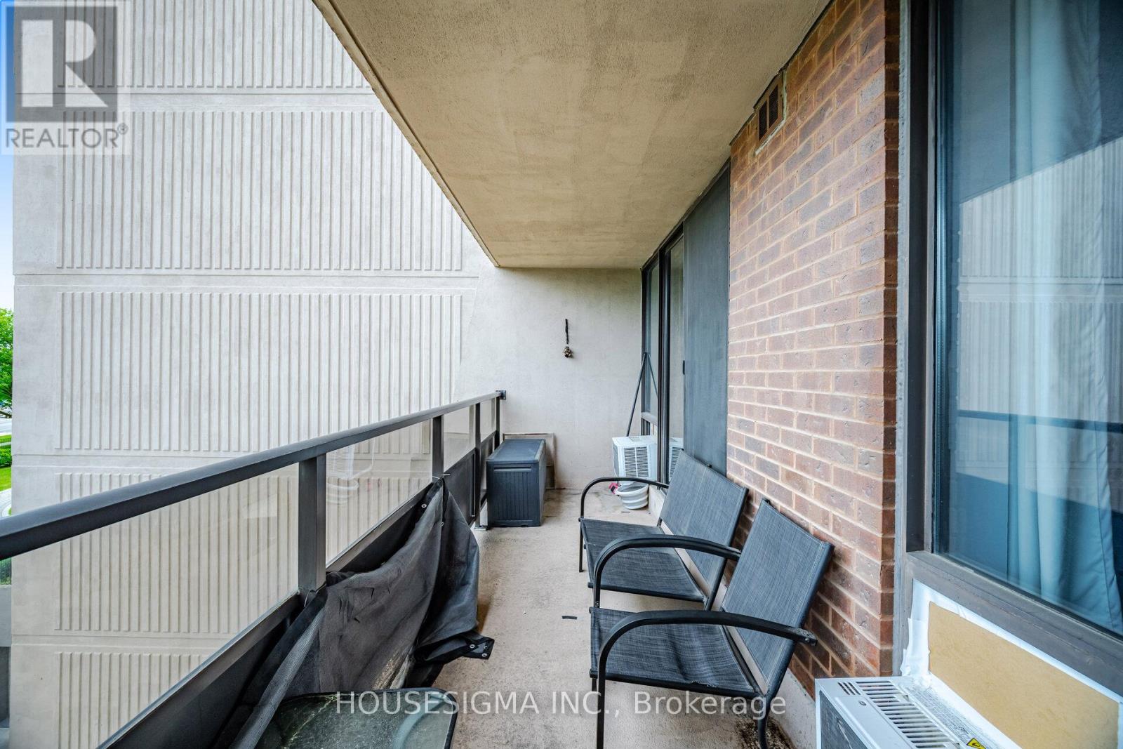 #408 2929 AQUITAINE AVENUE - 34