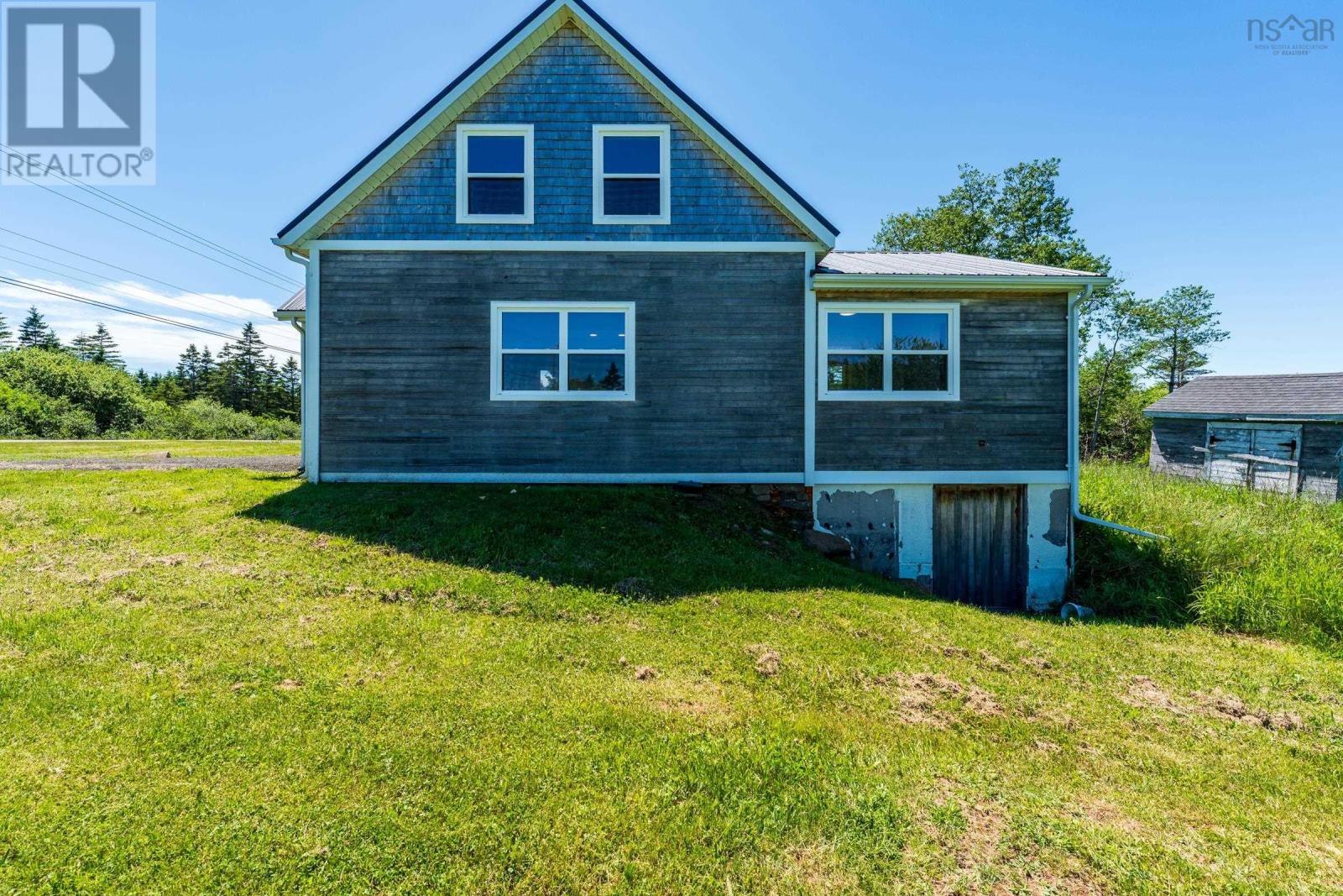 9323 Highway 217 - 31