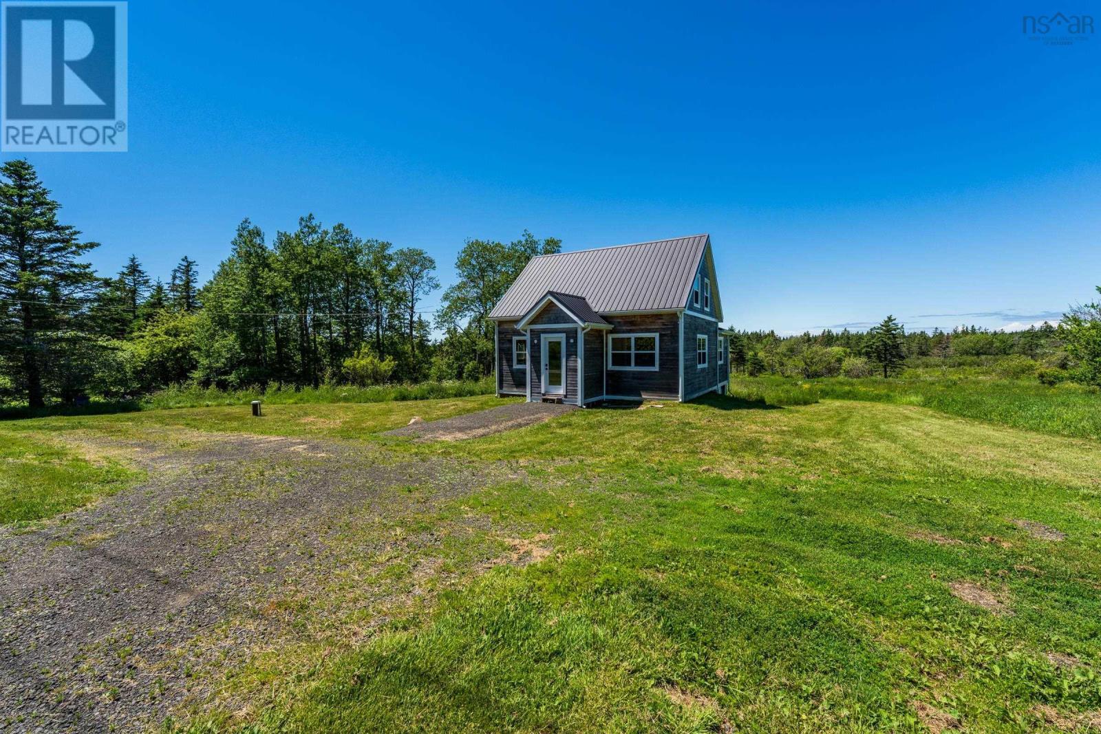 9323 Highway 217 - 34