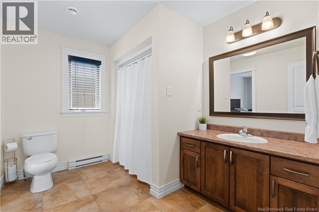 87 Manon Street - 16
