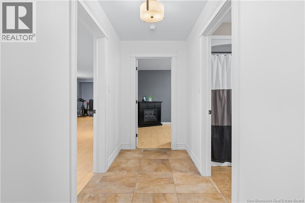87 Manon Street - 23