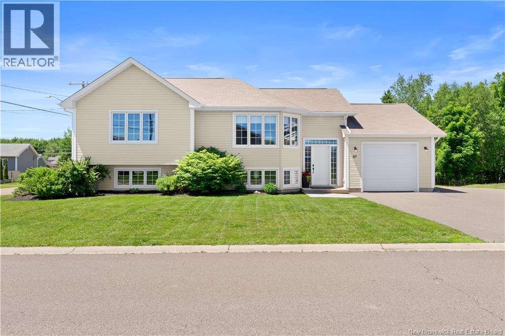 87 Manon Street - 1
