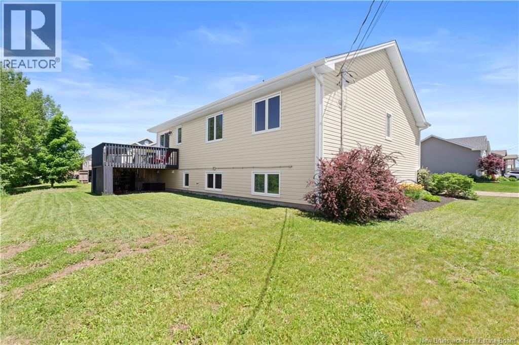 87 Manon Street - 33
