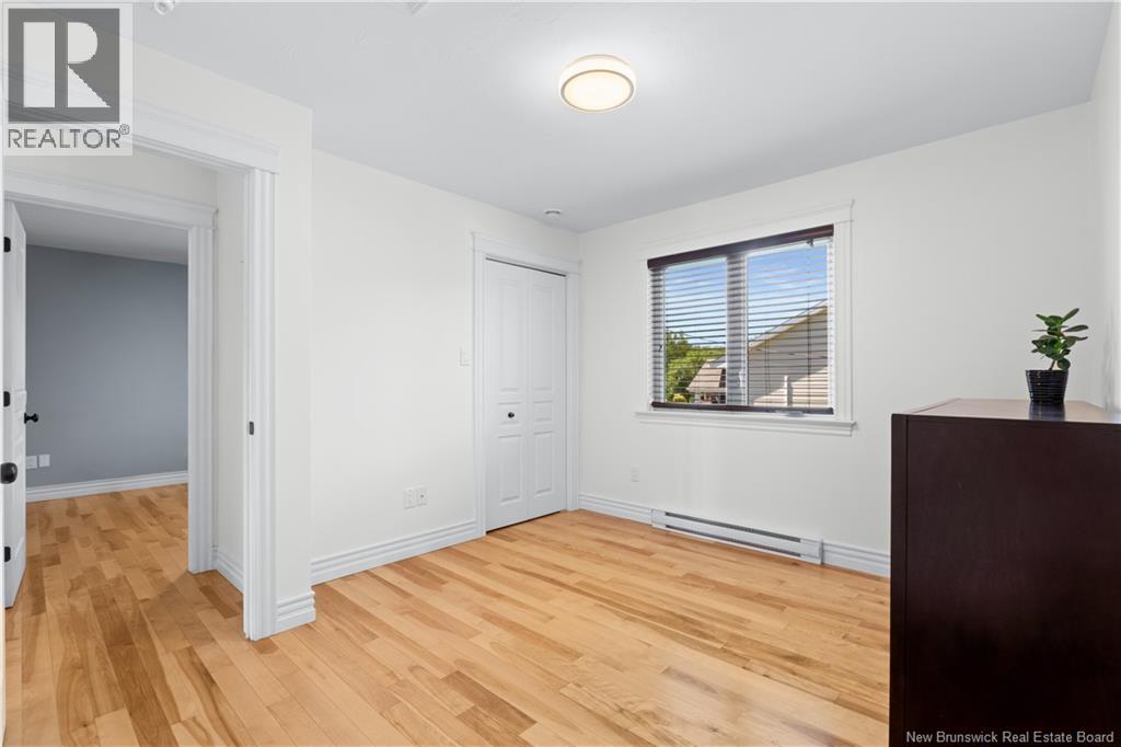 87 Manon Street - 18