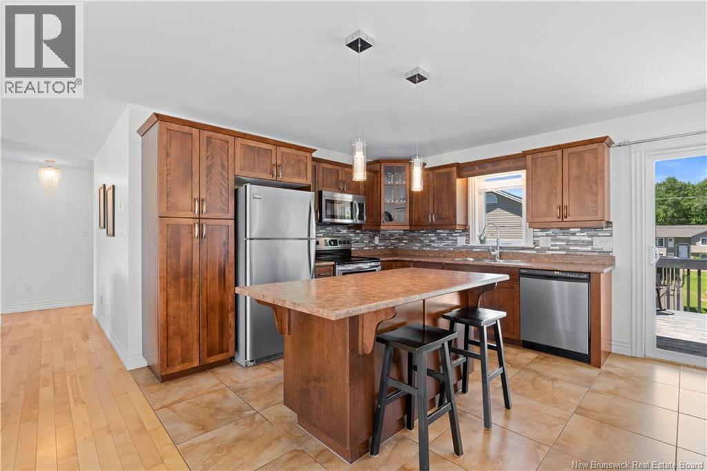 87 Manon Street - 7