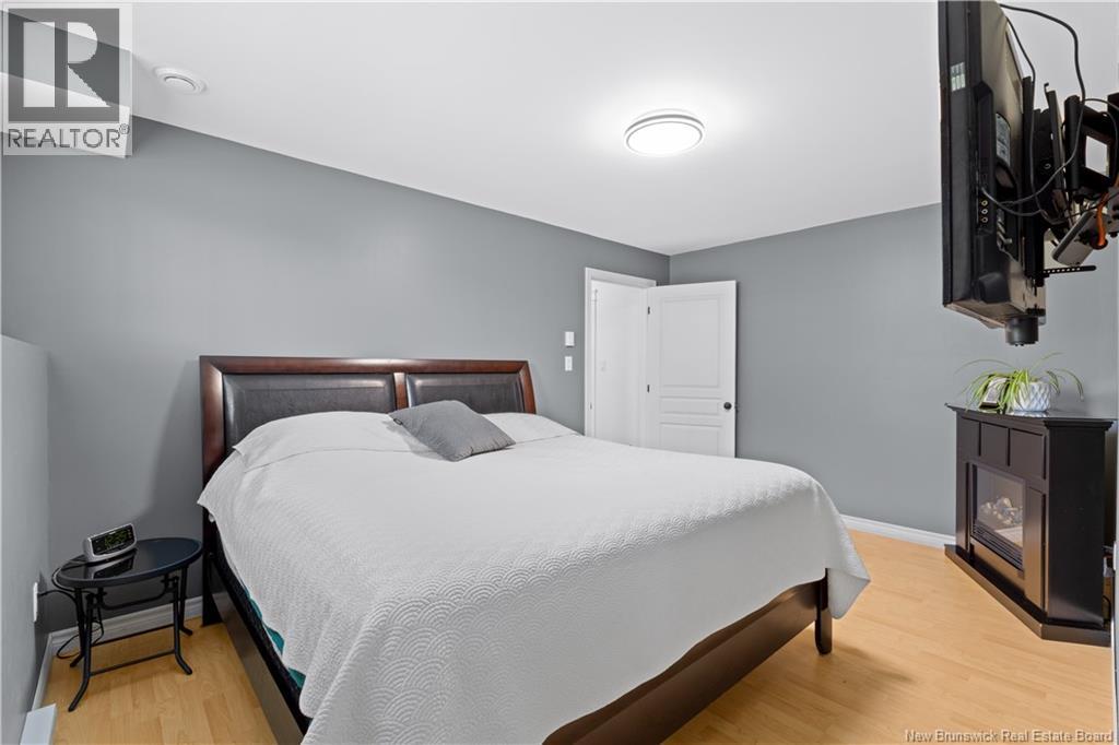 87 Manon Street - Image 27