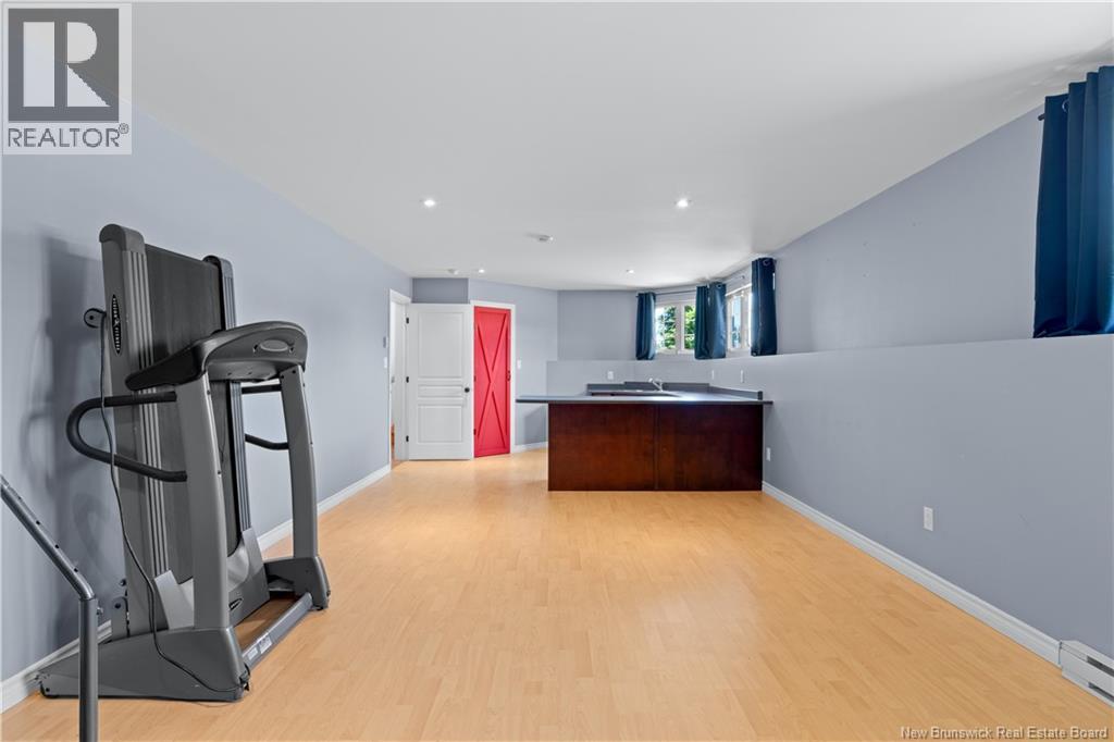 87 Manon Street - Image 30