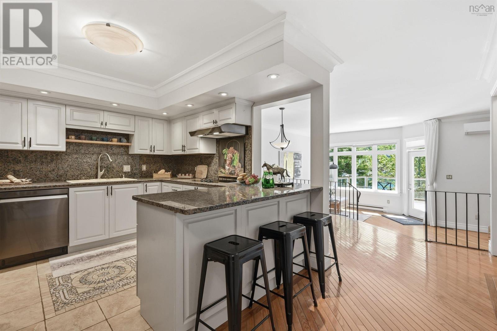 Property 5 of 41 of 206 Spinnaker Drive