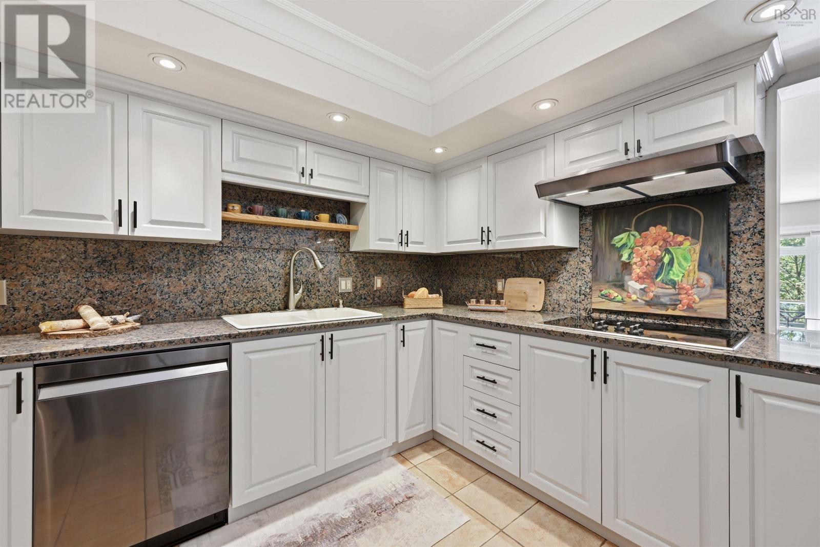 Property 6 of 41 of 206 Spinnaker Drive