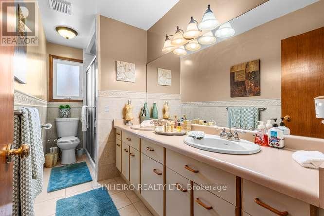 63 CONDOR COURT - 24