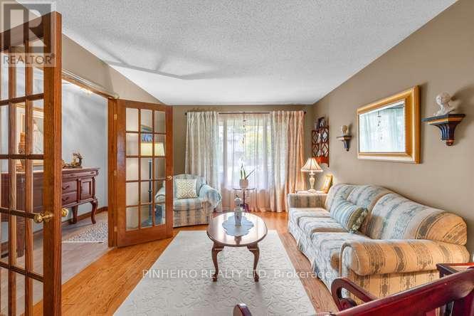 63 CONDOR COURT - 8