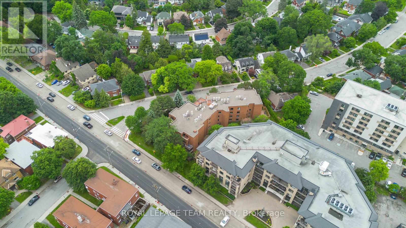 2 Bed, 2 Bath House for Sale in Ottawa – 301 – 7 KIPPEWA DRIVE, Ottawa – MLS# X13482486 - Image 47
