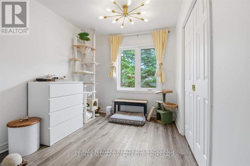 #26 67 LINWELL ROAD - 11
