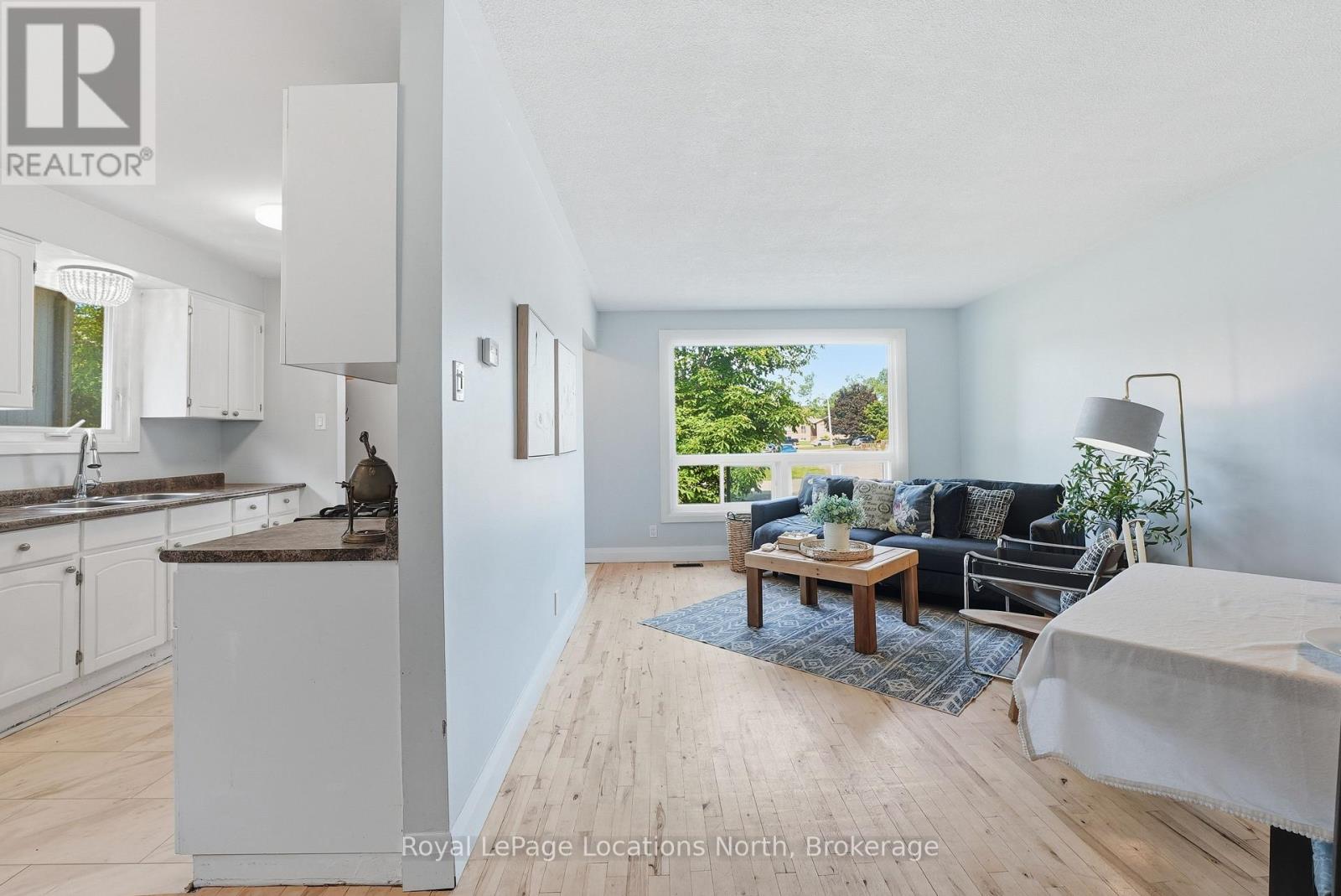 32 COURTICE CRESCENT - 10