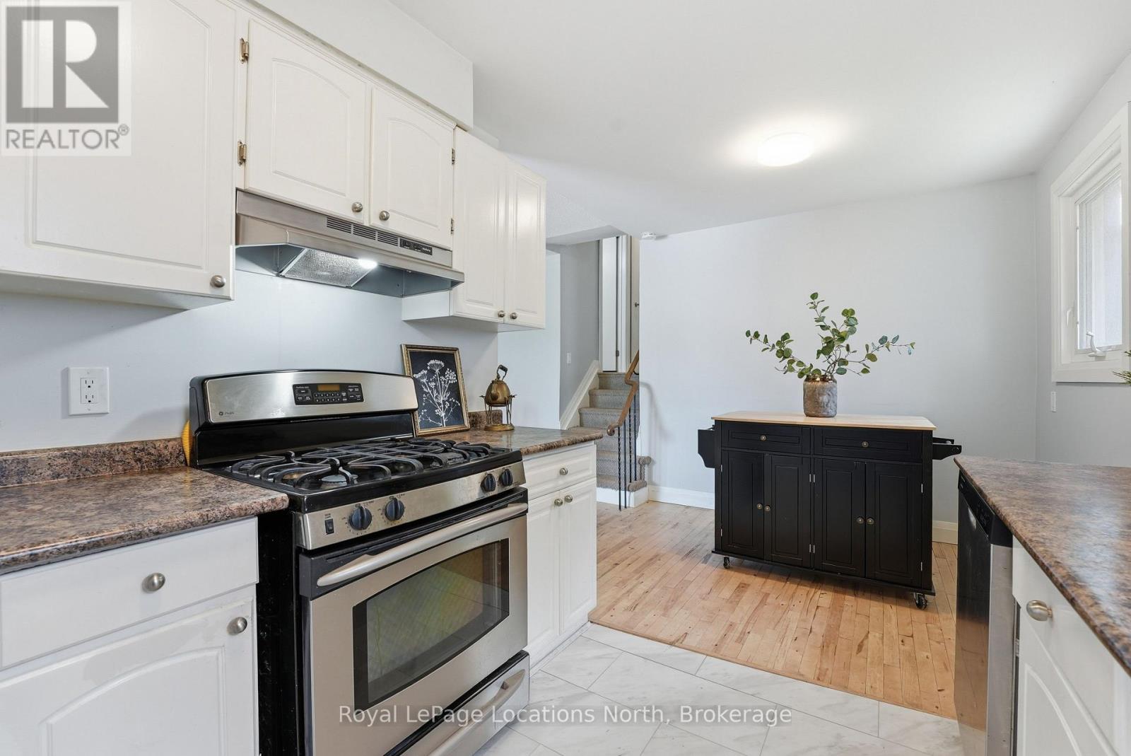 32 COURTICE CRESCENT - 15