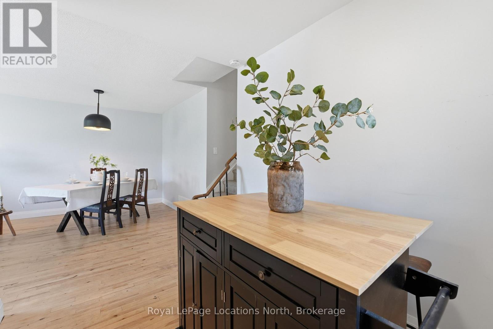 32 COURTICE CRESCENT - 16