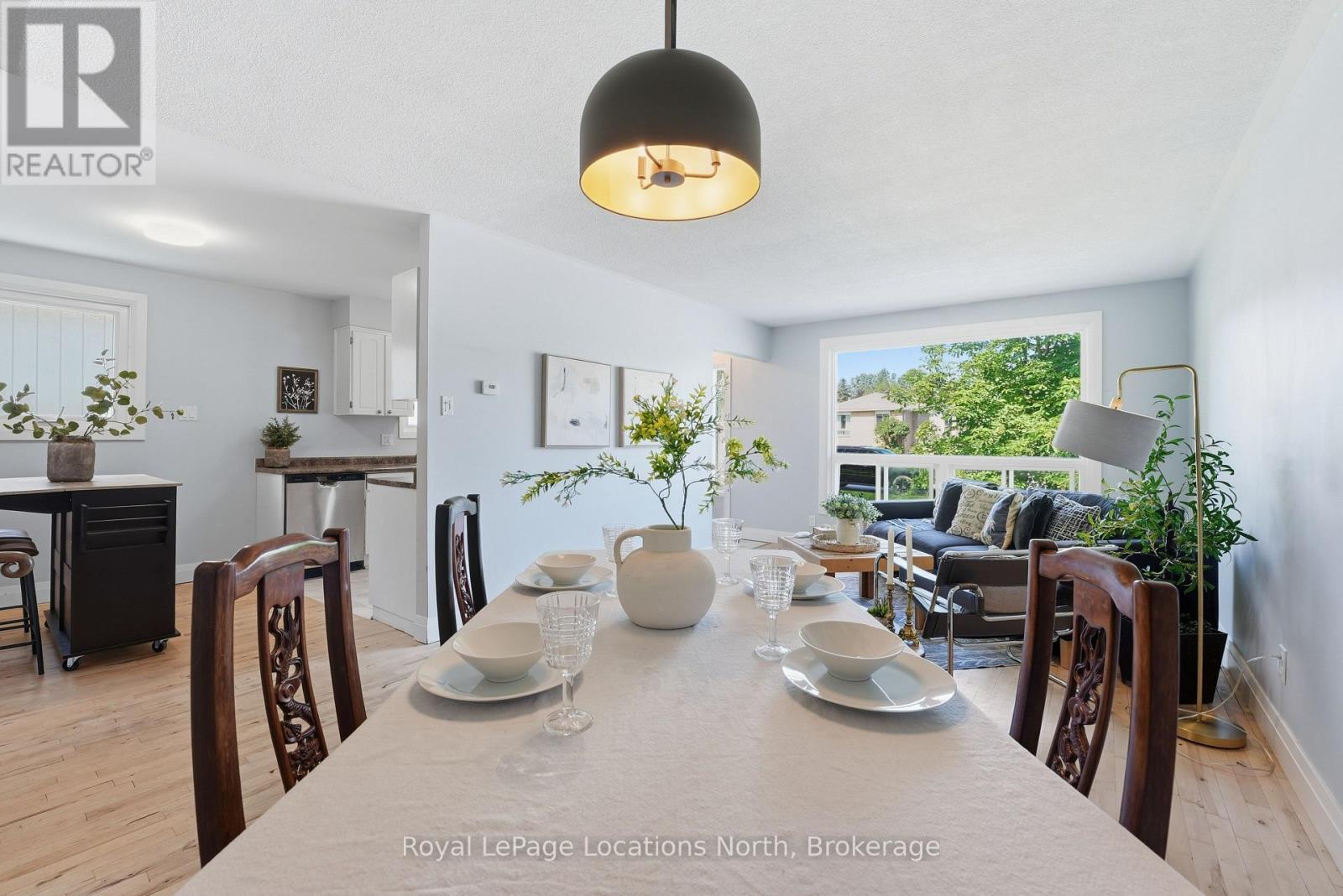 32 COURTICE CRESCENT - 8