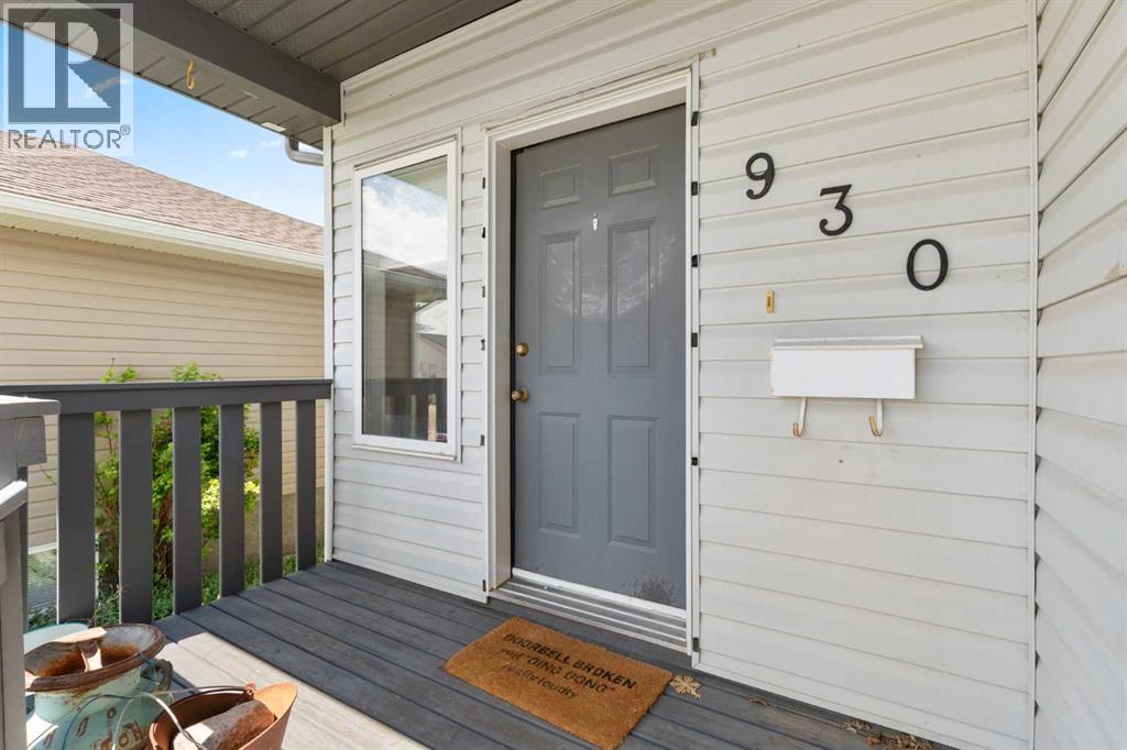 930 Kipling Crescent SW - photo 3
