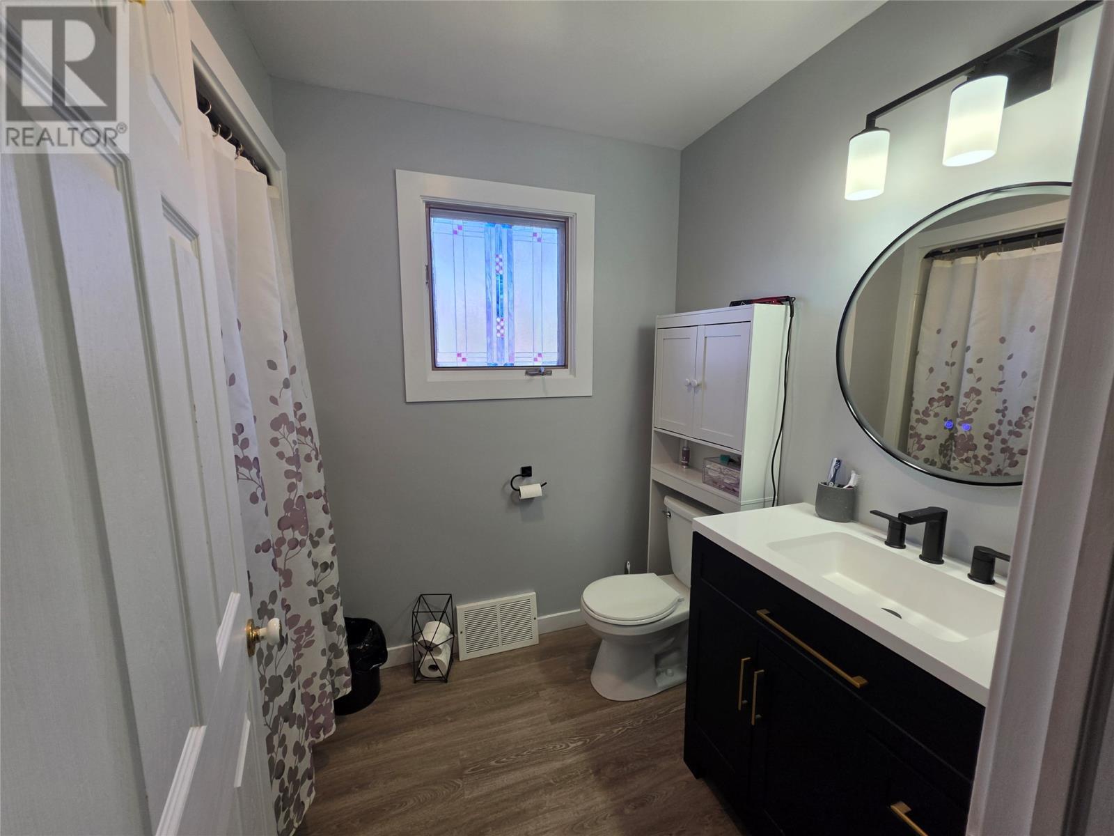 413 Jackson Avenue thumbnail 12