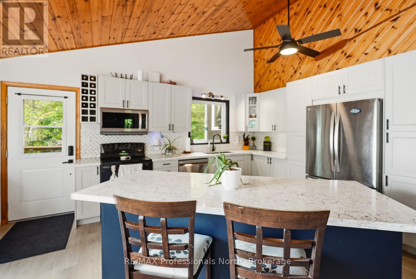 6198 HALIBURTON LAKE ROAD - 17