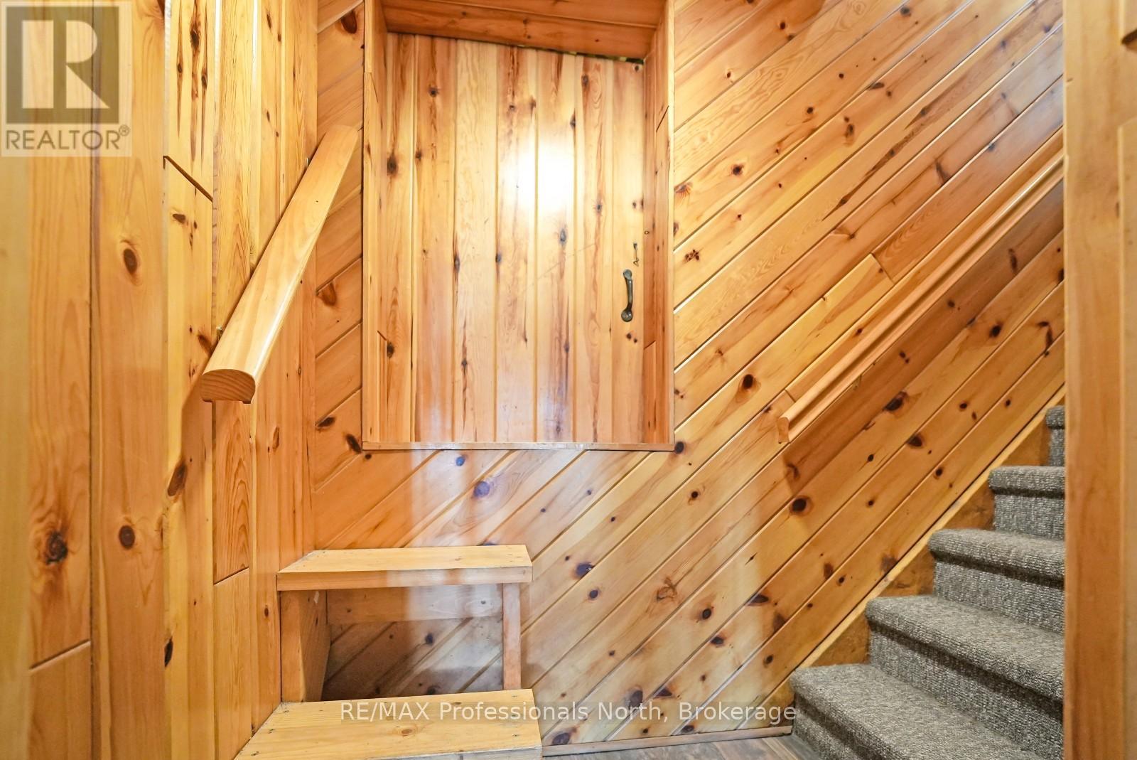 6198 HALIBURTON LAKE ROAD - 30