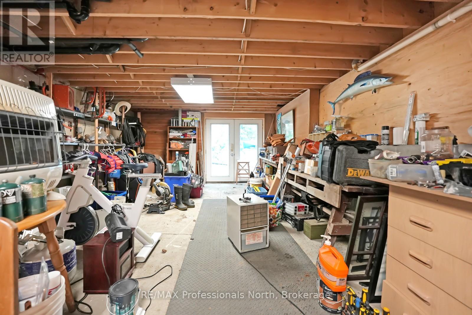 6198 HALIBURTON LAKE ROAD - 31