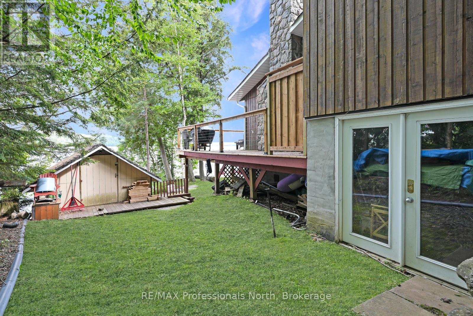 6198 HALIBURTON LAKE ROAD - 32