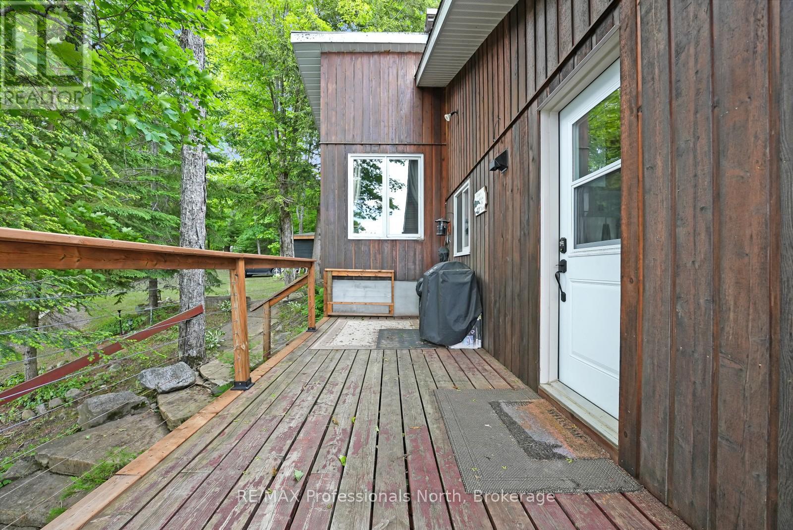 6198 HALIBURTON LAKE ROAD - 37