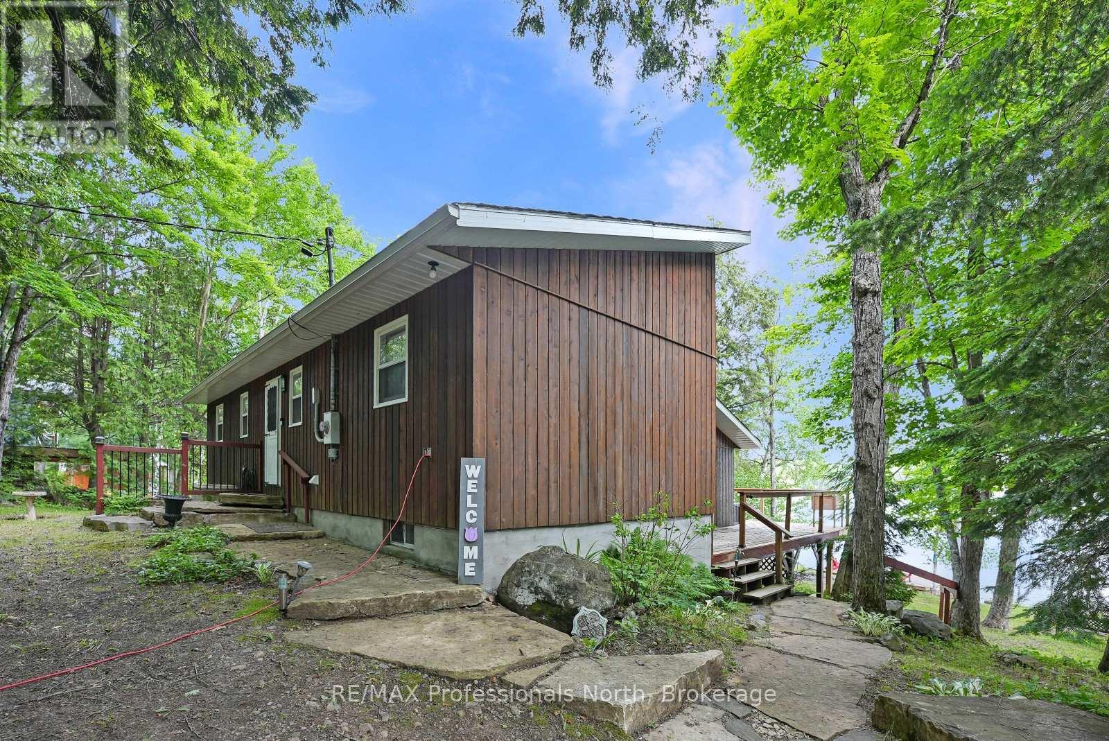 6198 HALIBURTON LAKE ROAD - 38