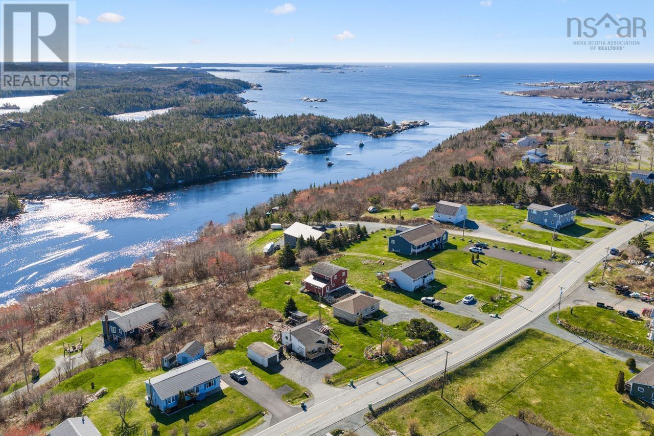 1454 Terence Bay Road - 34