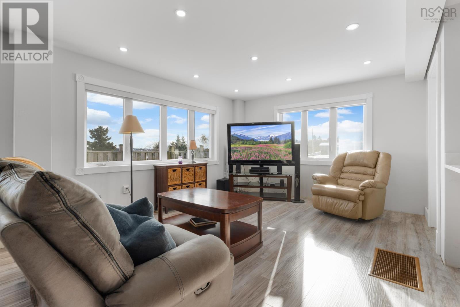 1454 Terence Bay Road - 7