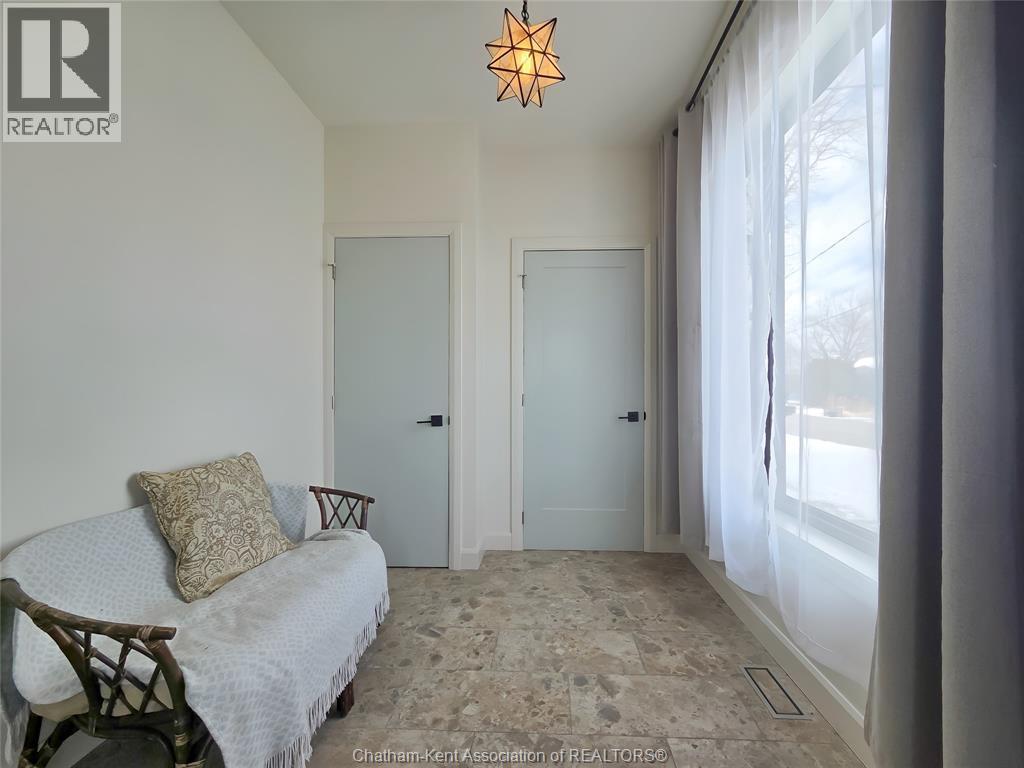 19260 Lakeside DRIVE - 4