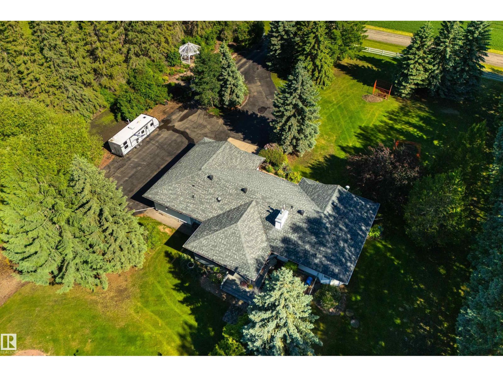 27113 TWP RD 522 - 67
