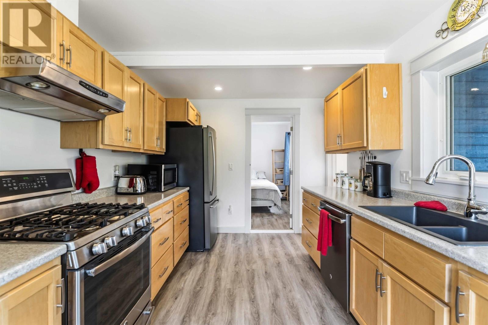 85 Pettrie Road - 19