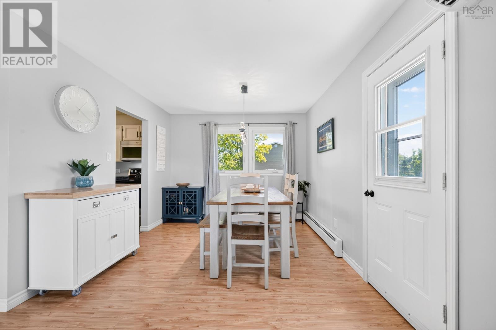 Property 21 of 49 of 25 Andrews Avenue