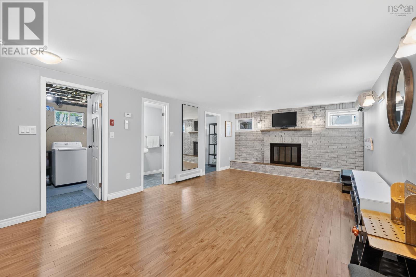 Property 42 of 49 of 25 Andrews Avenue