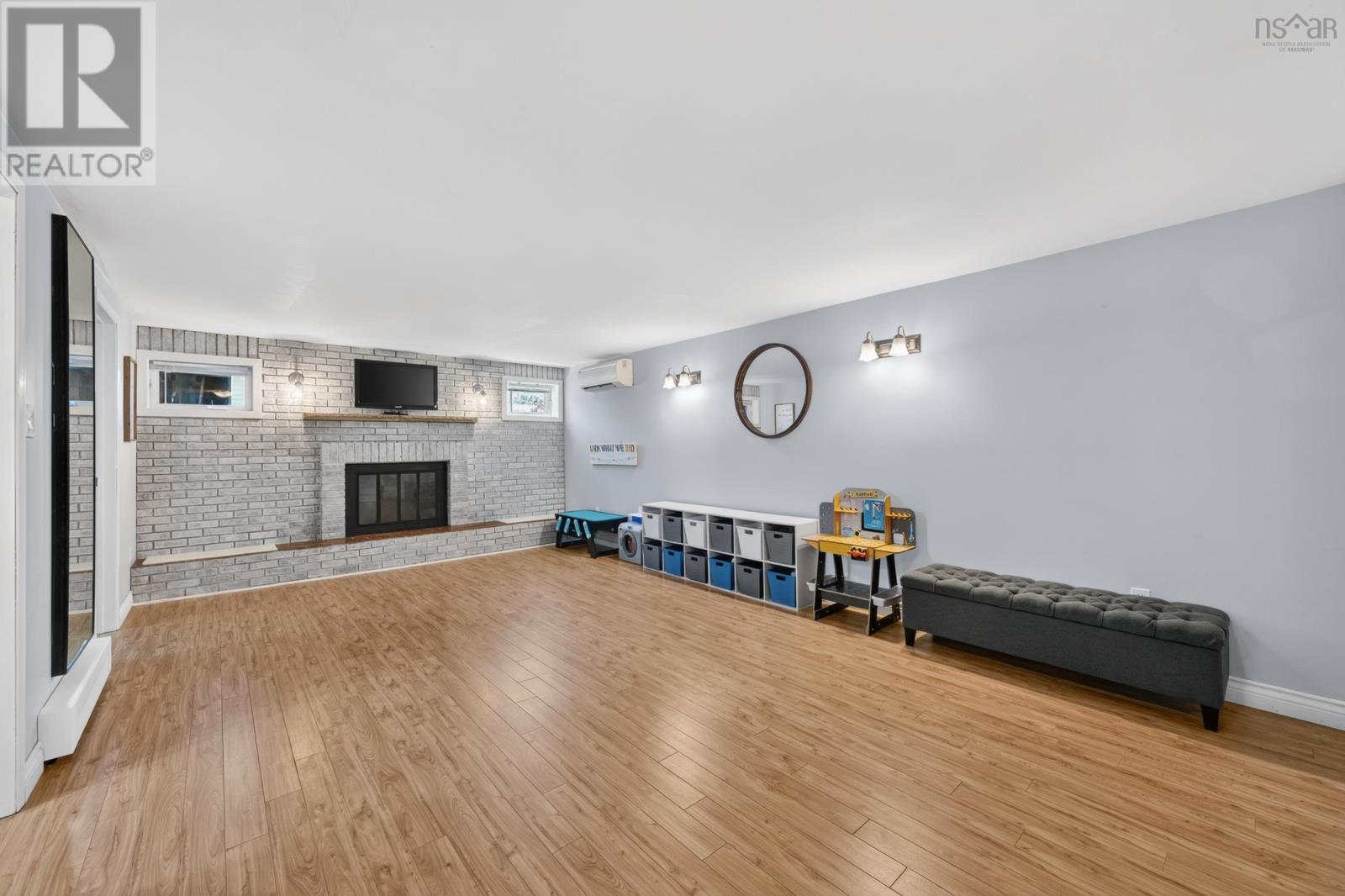 Property 39 of 49 of 25 Andrews Avenue