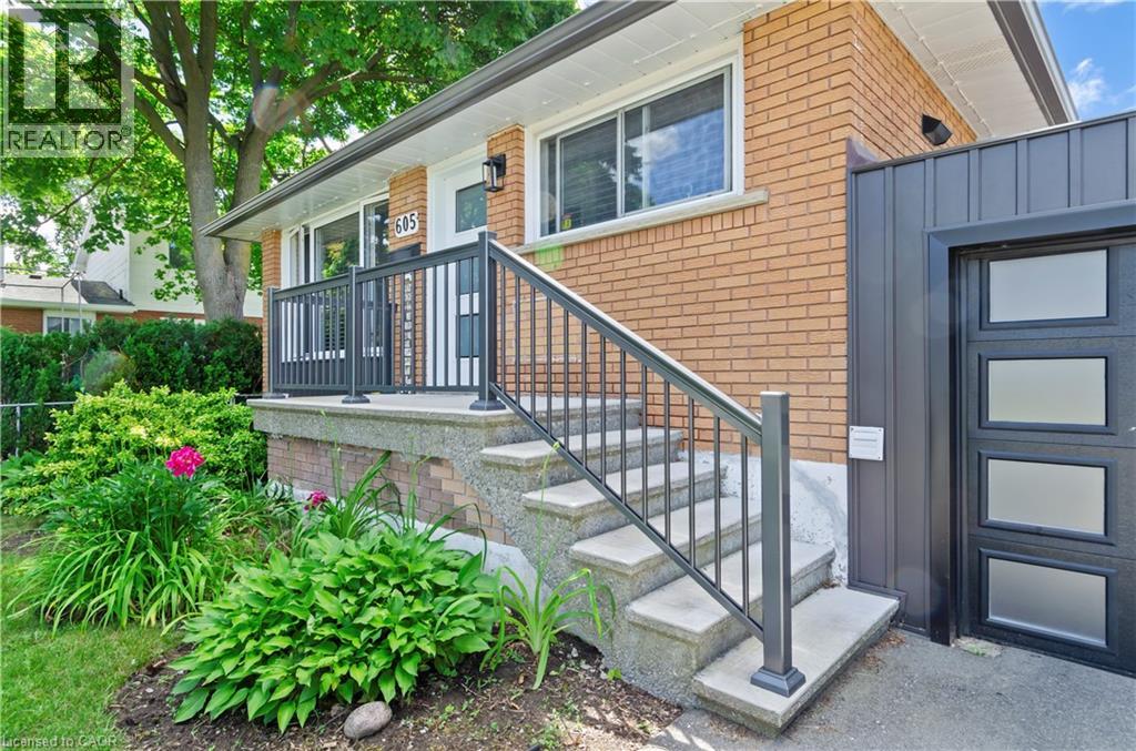 4-bedroom home for sale at 605 GREY Street, Brantford ON · photo 3 of 42