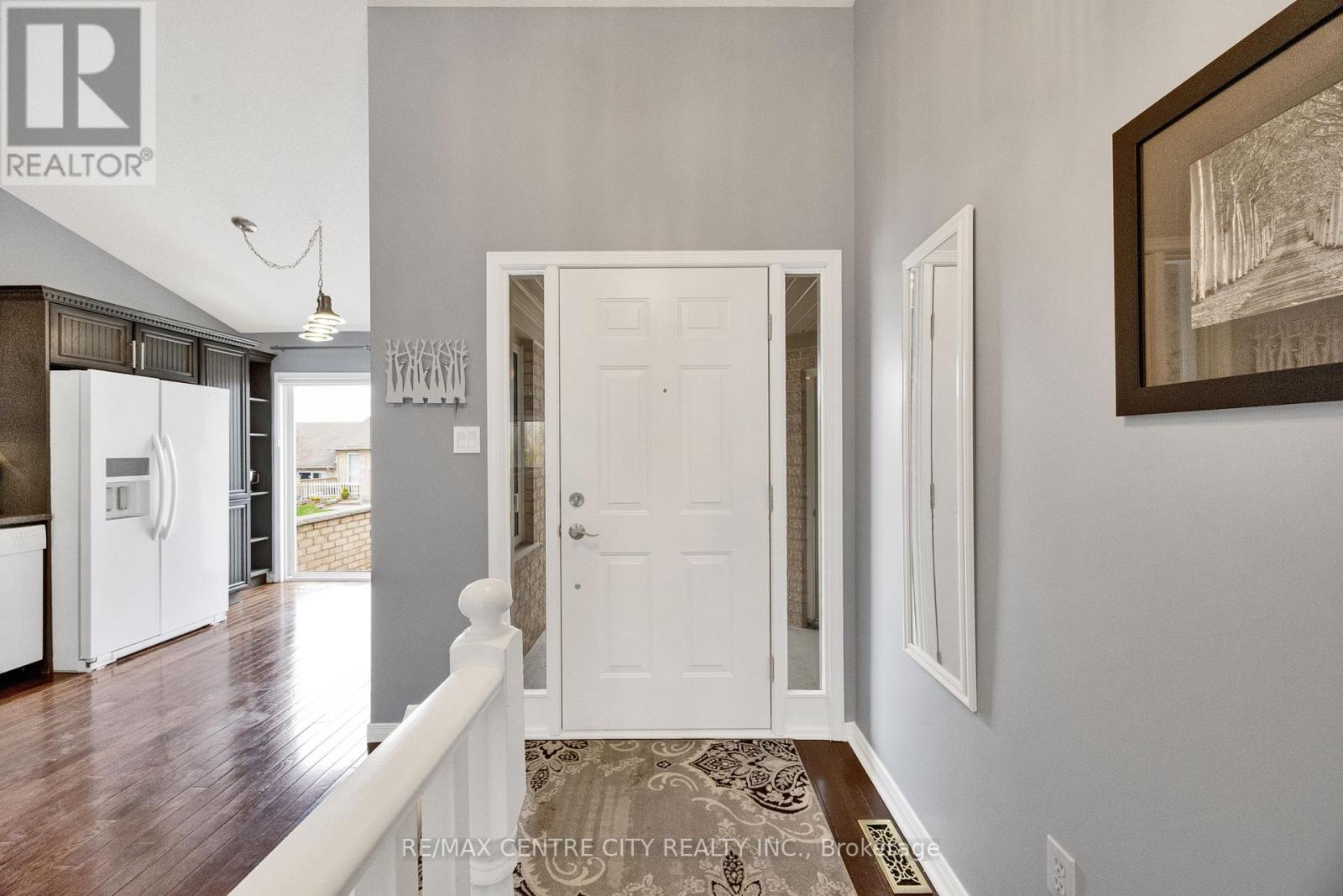 #21 861 SHELBORNE STREET - 7