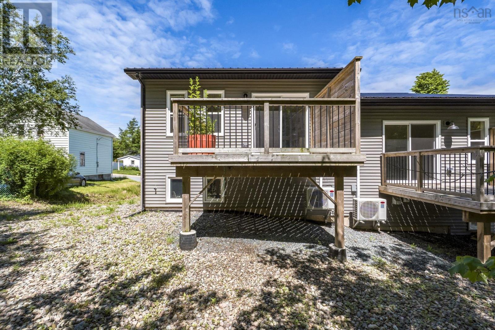 Property 23 of 28 of 64/66 Everette Street
