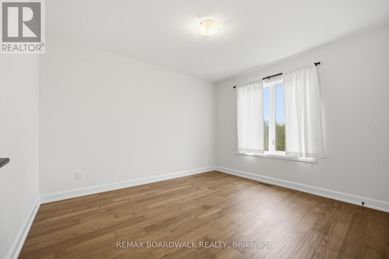 447 CHURCHILL ROAD - 22