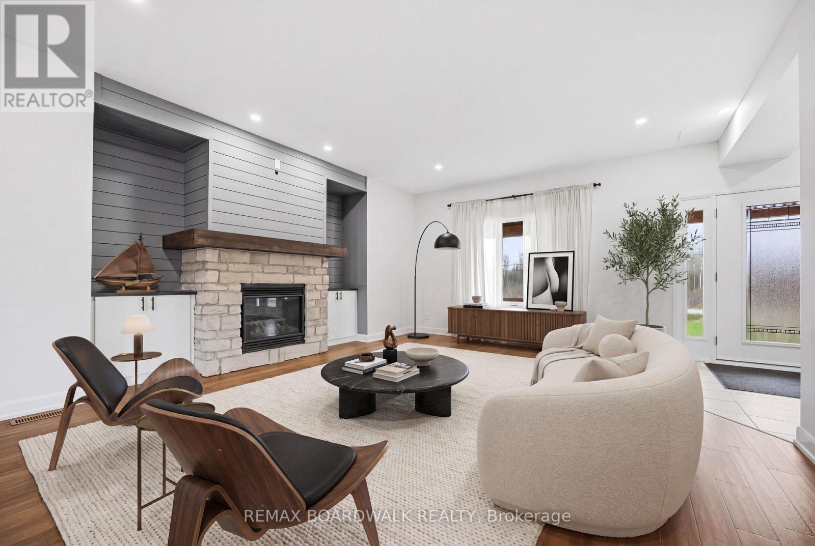 447 CHURCHILL ROAD - 6