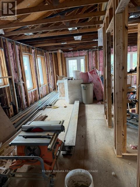 178 PELHAM ROAD - 7
