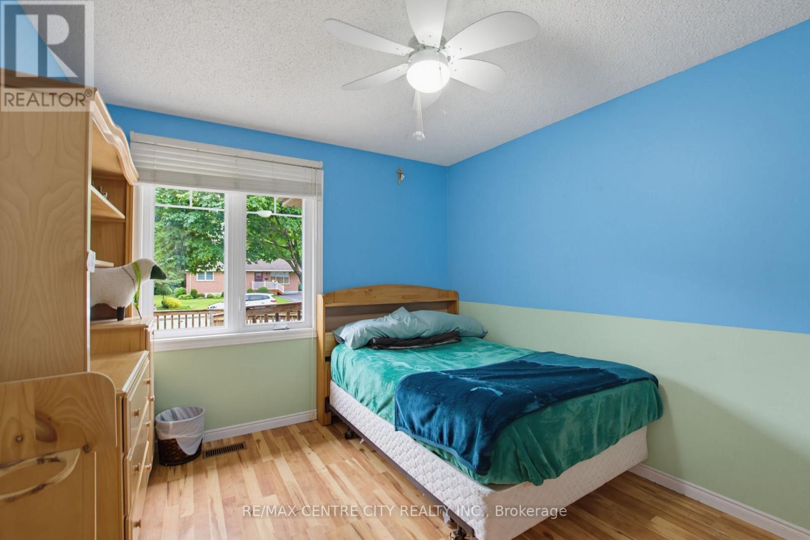 119 ANDERSON AVENUE - 16